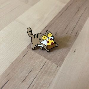 Sarah Graley pizza thief cat pin